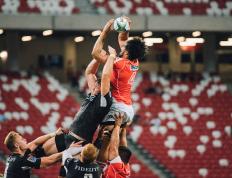 开云下载-冰与火的博弈，从金玟哉防守艺术到拉齐奥的瑞士爆冷—现代足球的制胜辩证法