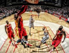 开云下载-东方公牛，欧文45分完美表演 上海男篮加时猎杀芝加哥公牛