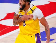 开云体育官网-湖人主场大胜老鹰，状态神勇