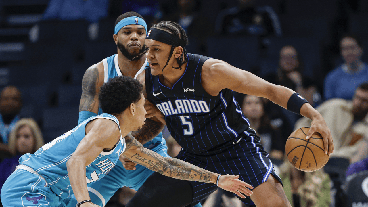 开云体育中国-黄蜂防守端扼杀对手火力，取得胜利