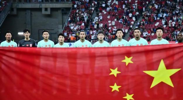 开云官网-法甲劲旅续约主力后卫,稳固球队后防