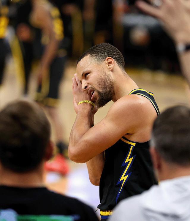 开云官方app入口-DK血洗FLY,Kanavi完成史诗逆转宿敌对决全球总决赛,成为赛场最大亮点