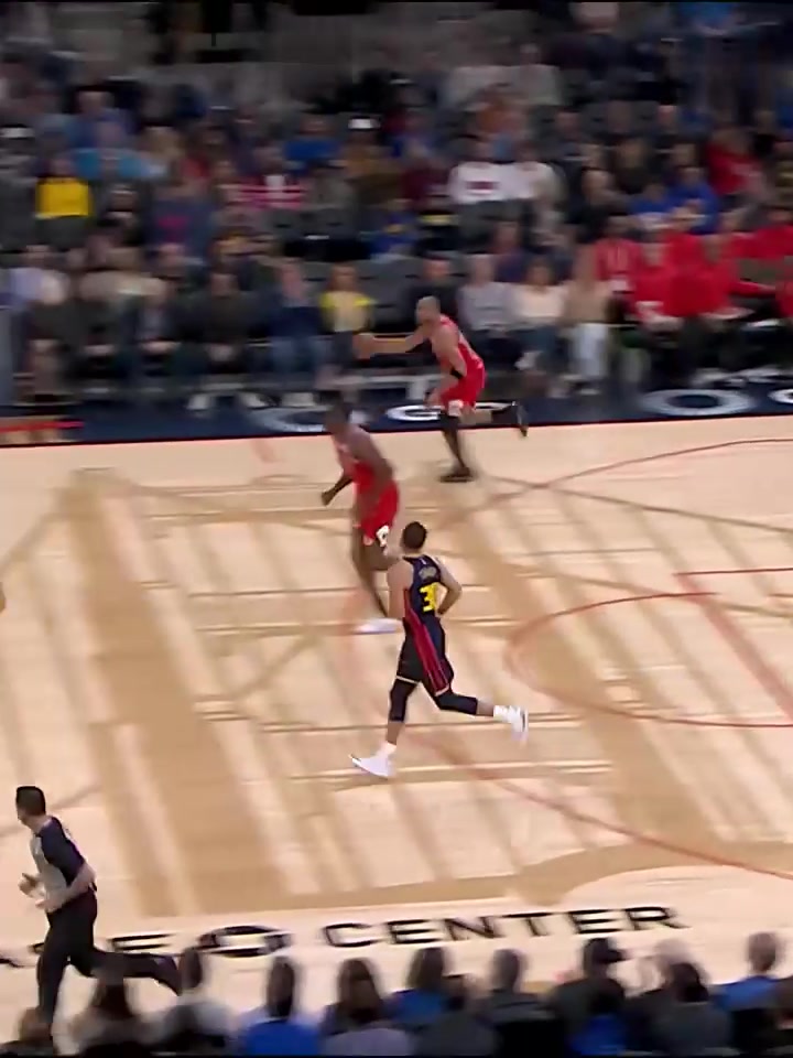 开云体育平台APP-关于勇士击败公牛，库里状态回暖砍下35分的信息