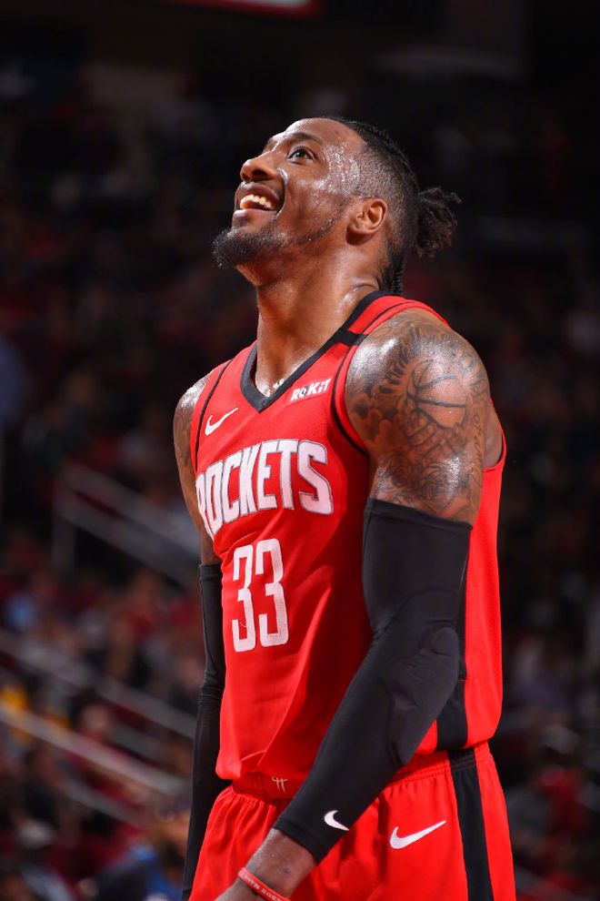 开云下载-包含火箭将硬汉中锋换至活塞，寻找更好的替补角色的词条