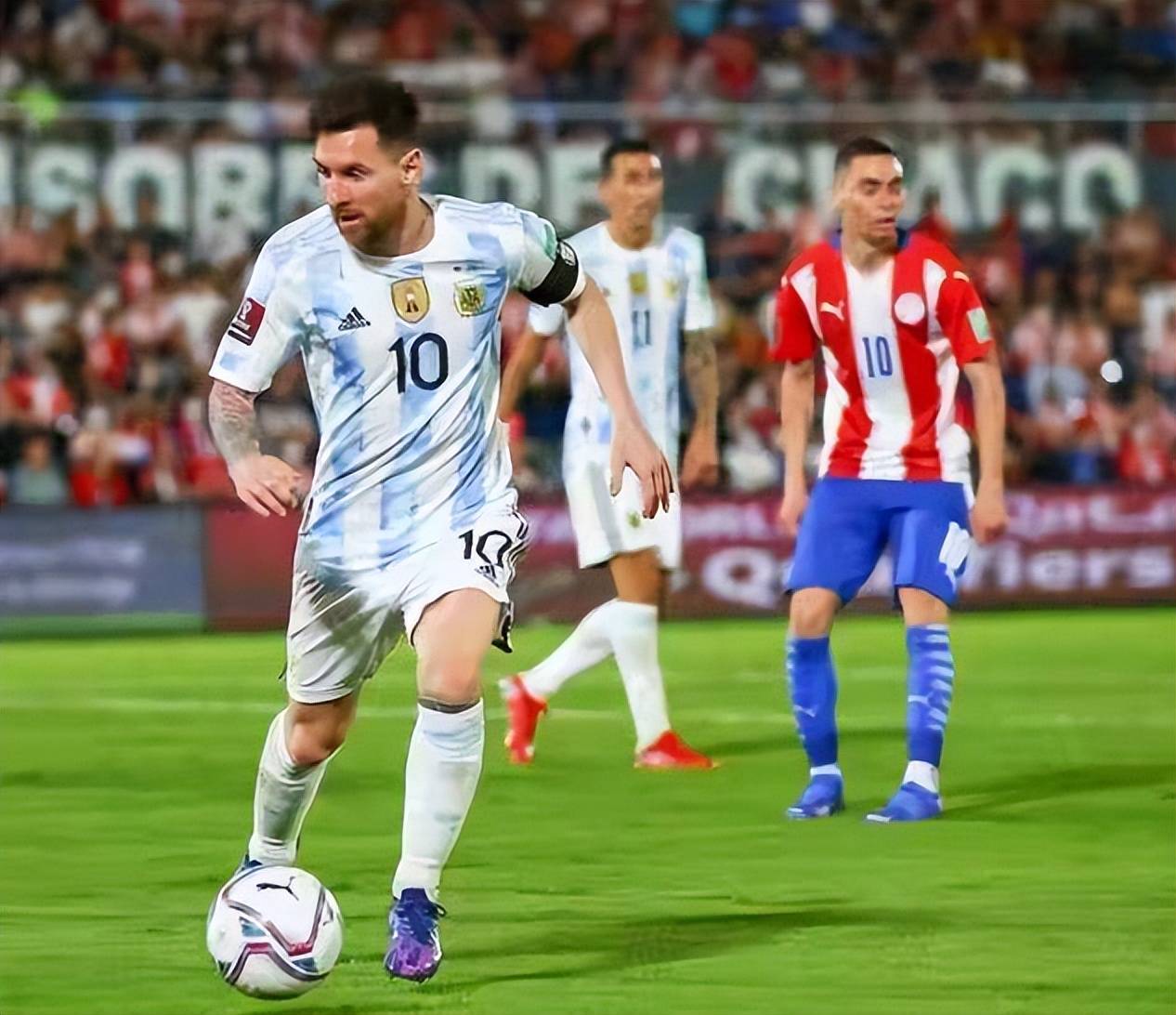 开云平台-包含足球世界的“强者之战”引来万人关注的词条