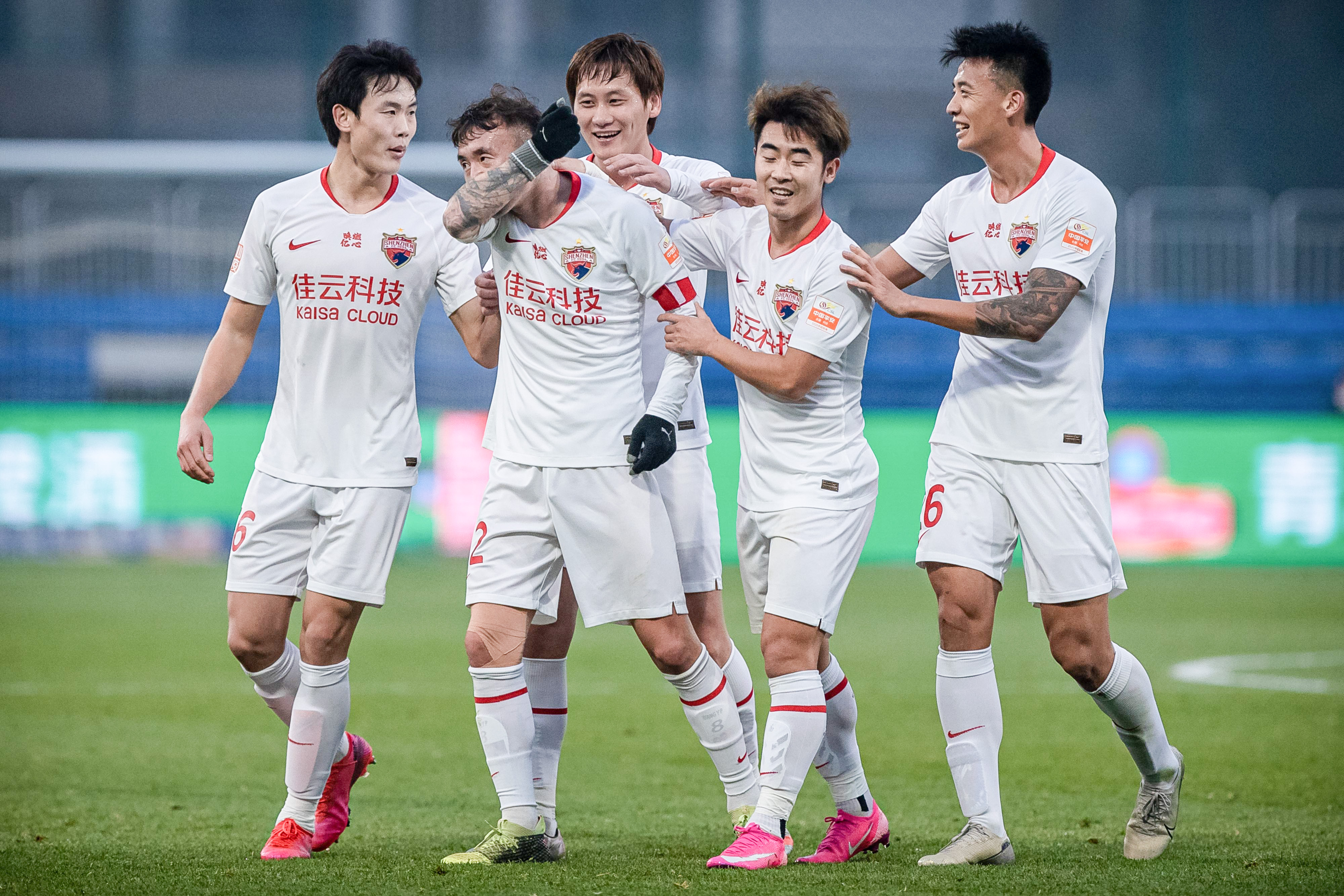开云体育登录-深圳佳兆业客场击败广州恒大，取得胜利