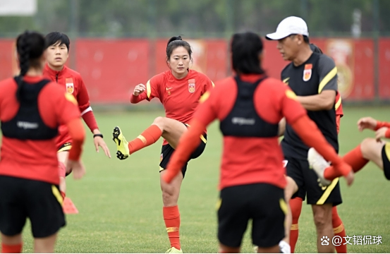 开云平台-泰国女足球员在世界杯预选赛中火力全开