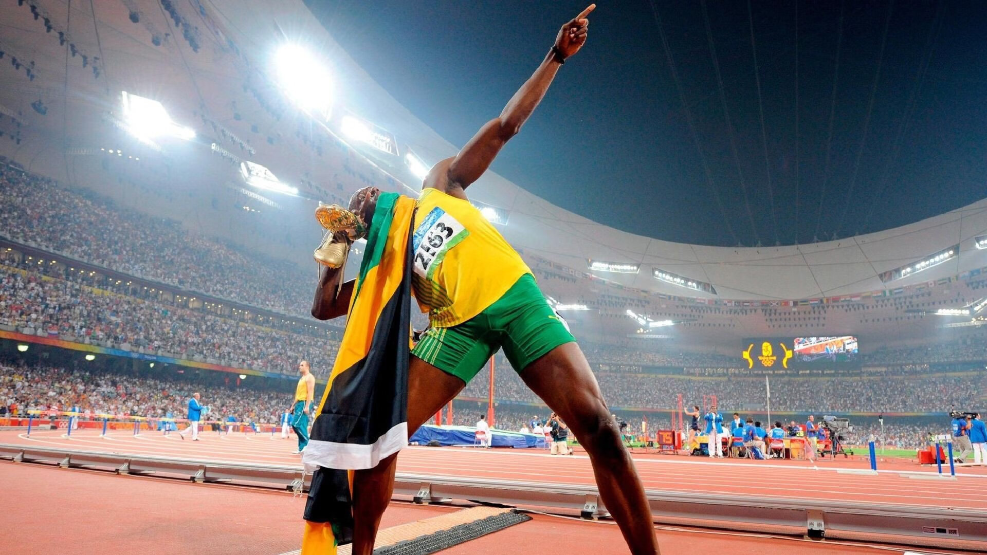 开云体育下载-双星映照绿茵场，萨卡突破重围，日本精研制胜之道