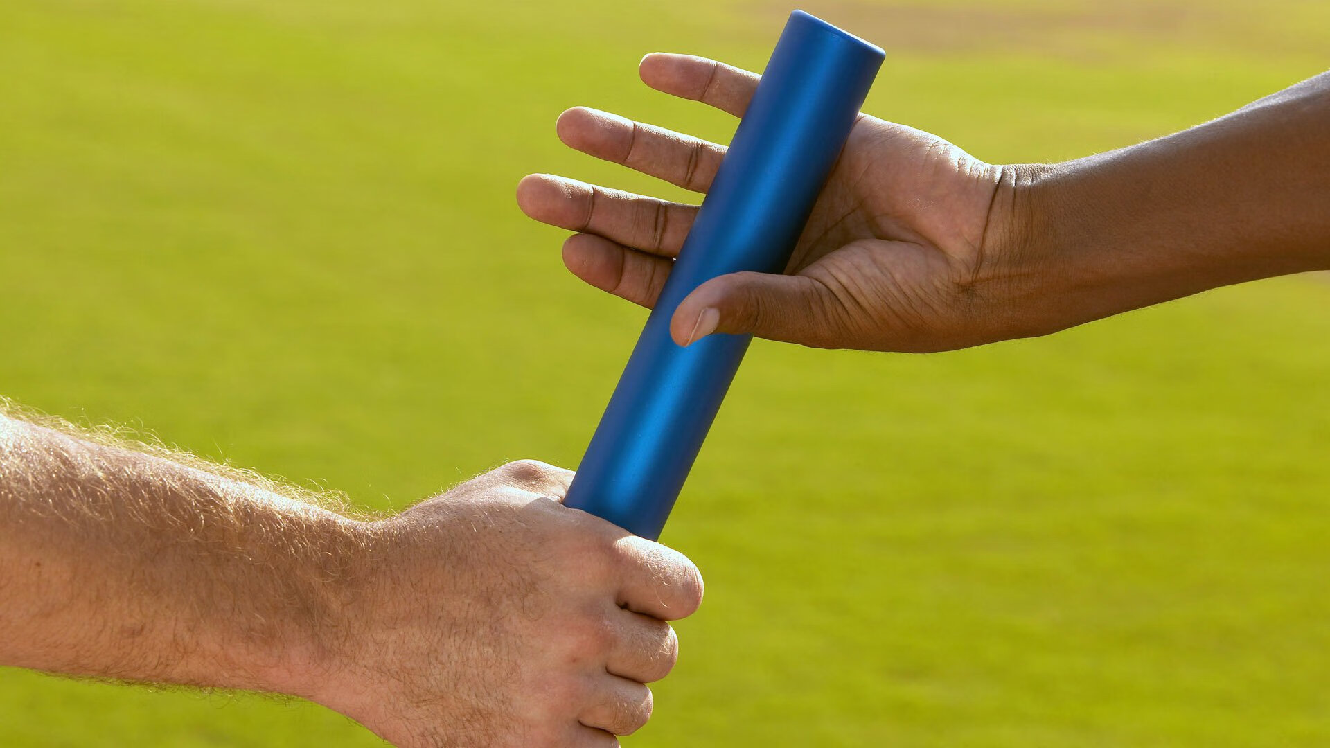 开云体育登录-圣西罗与凯旋门之外，当足球成为战火中的慰藉