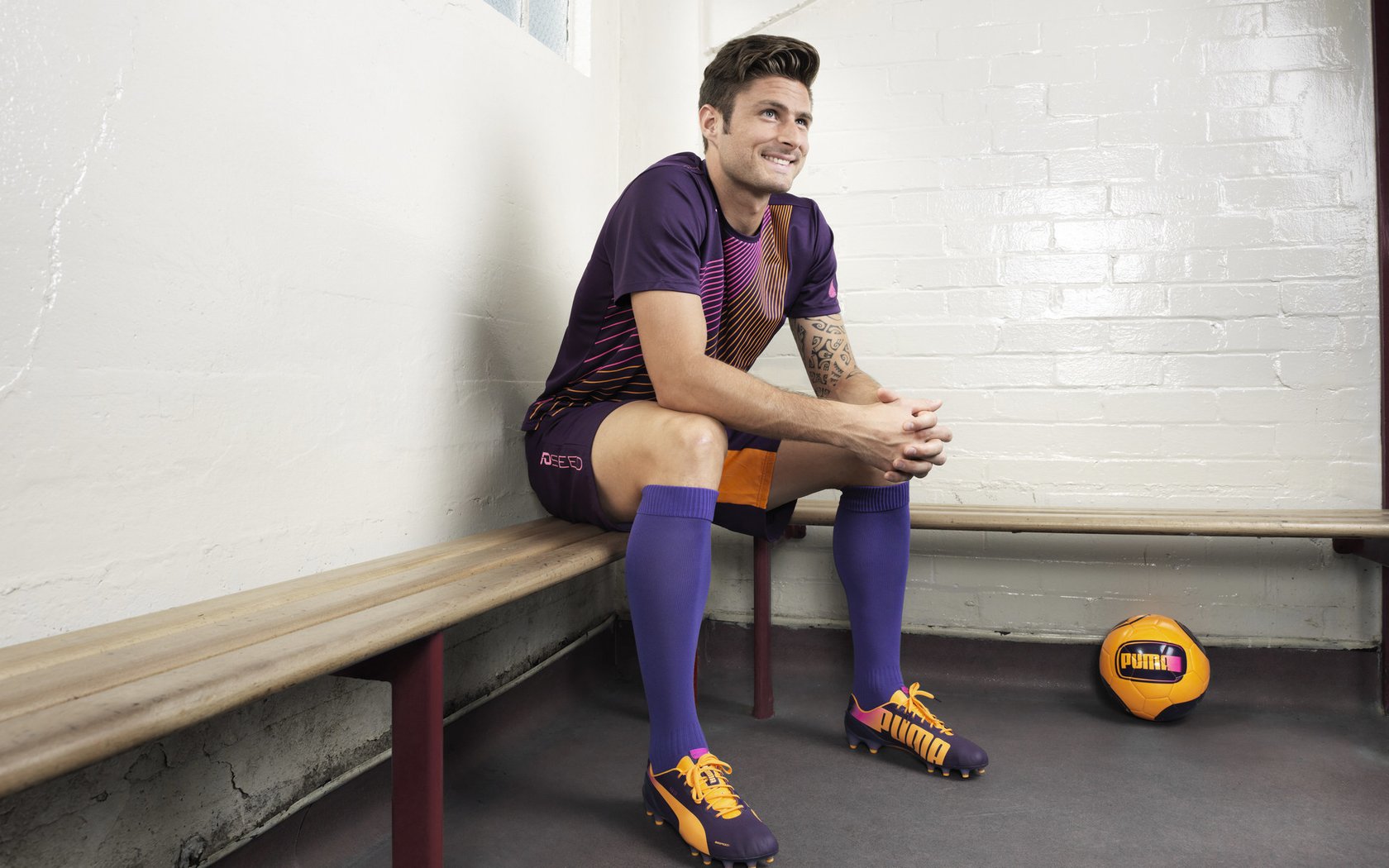 开云体育下载-铁血之怒VS郁金香凋零，蒂亚戈三记重锤击碎荷兰，一场改写历史的不对称战争